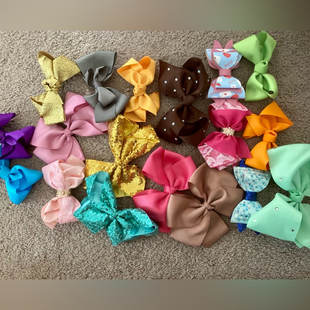 Lot of Hair Clips